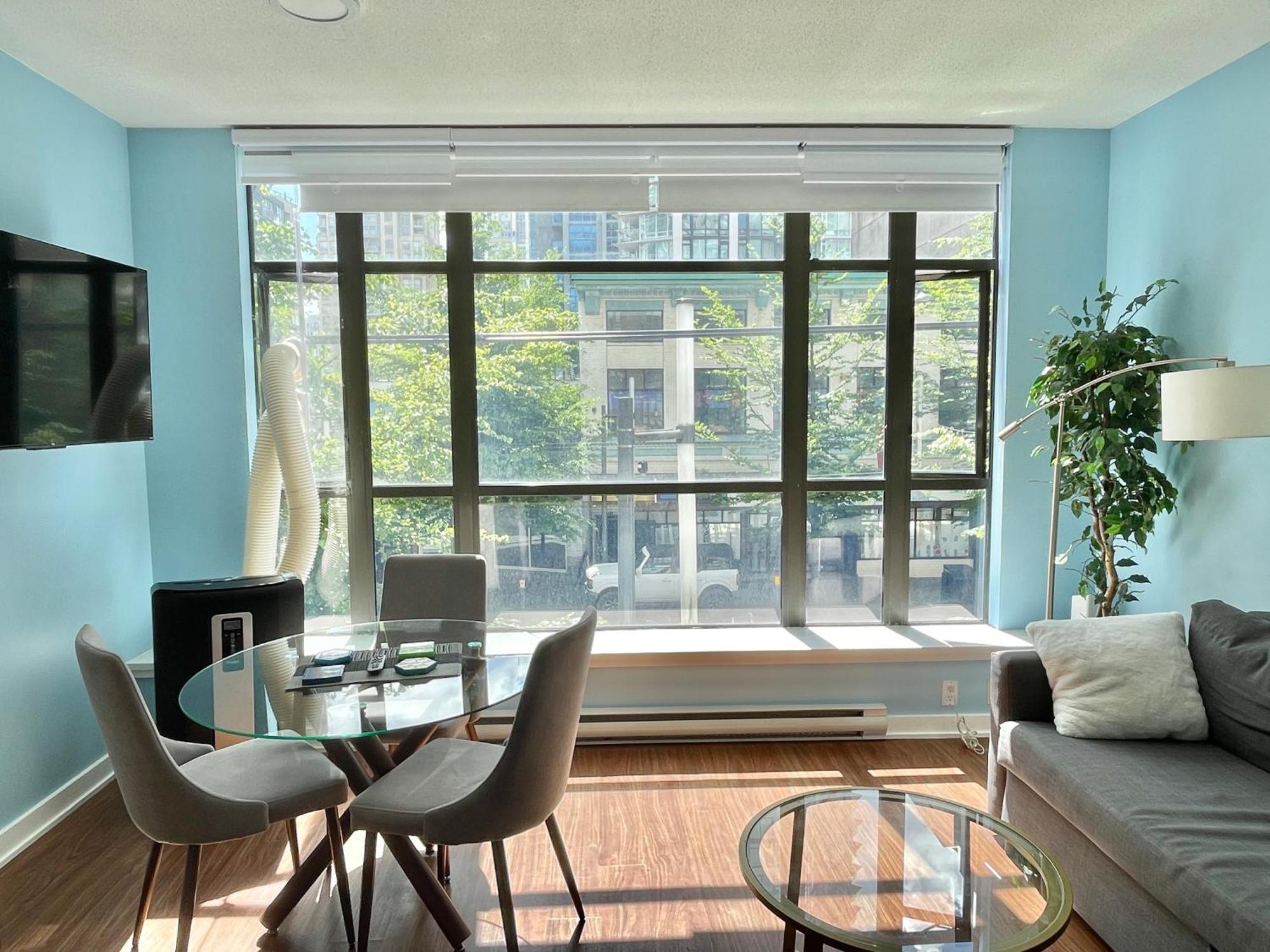 Downtown 1Br Condo At Granville Strip Near English Bay Vancouver Exterior photo